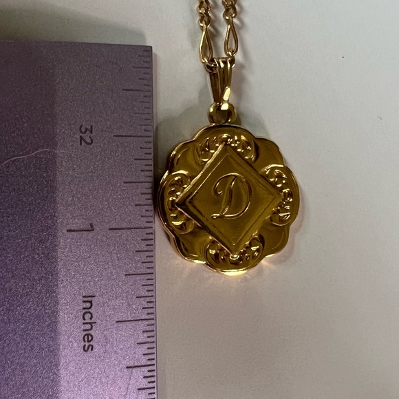 Avon Pendant Long Necklace “D” Initial - Picture 2 of 6